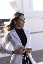 ICONO MUJER RENATA-RENDAS