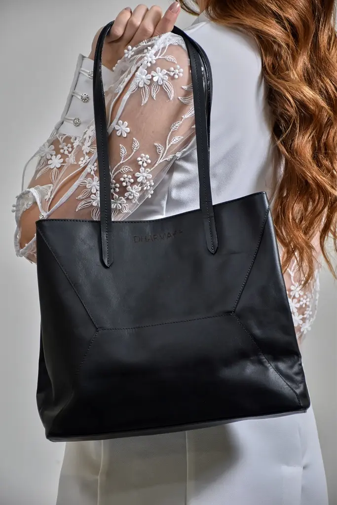 CARTERA DE CUERO DHARMA